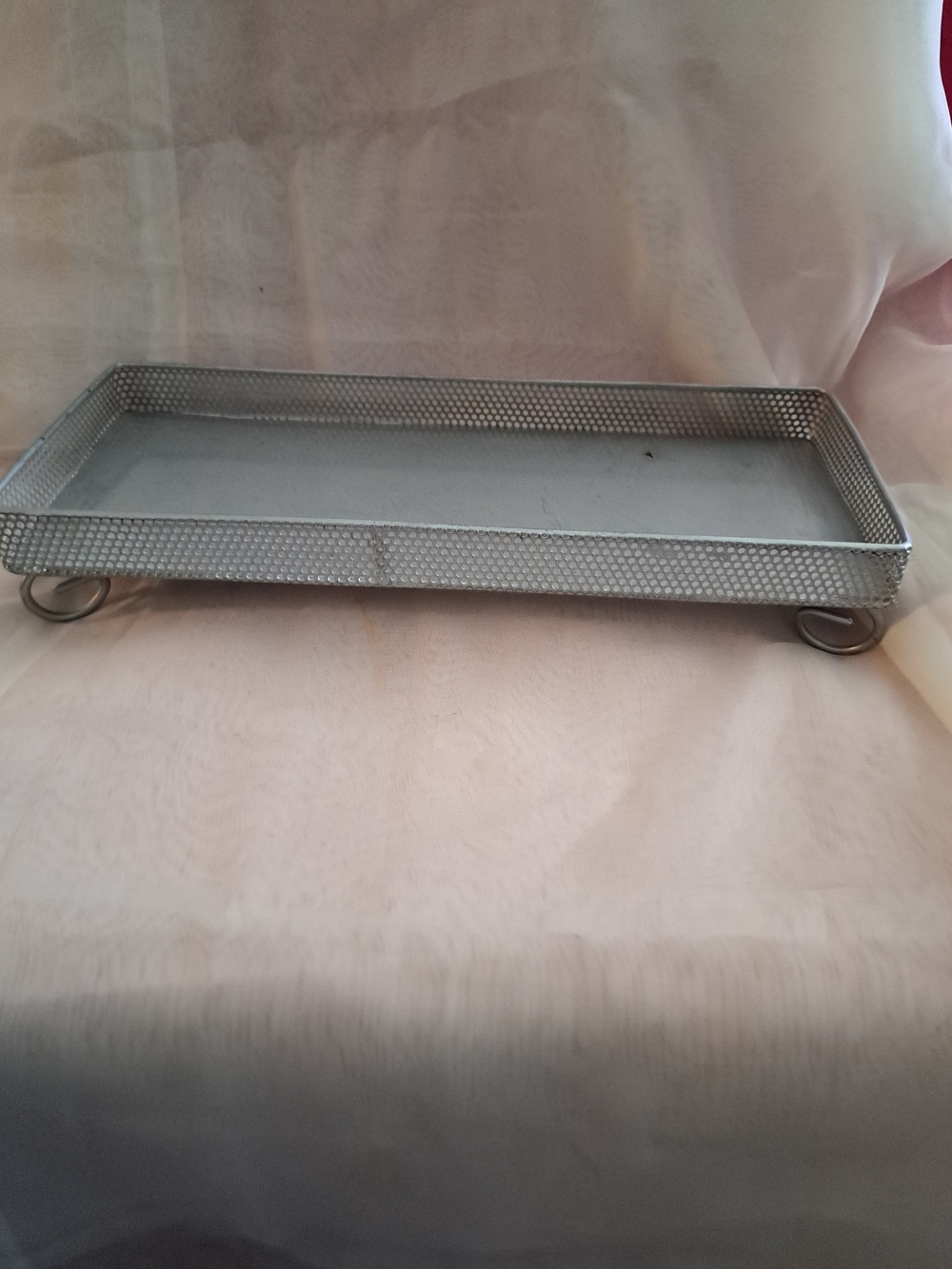 Metal Mesh Rectangular Vanity Tray in Silver Finish